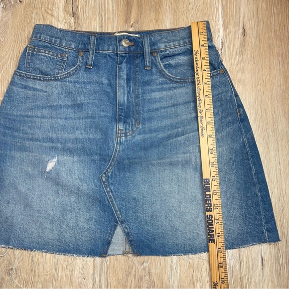 Madewell Women’s 27 Rigid Denim A-Line Mini Skirt in Keene Wash Cutout Edition - Picture 13 of 14